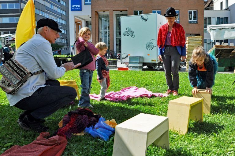 Heilung durch kreatives Rollenspiel: Bei der Aktion mit dem mumo konnten die Kinder in verschiedene Rollen schlüpfen.