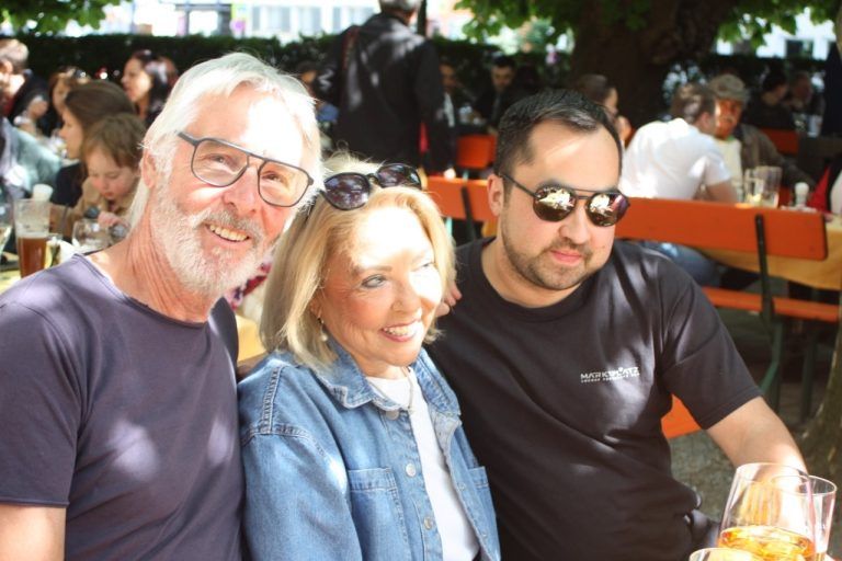 Vorarlbergs Spendenpapst geehrt: Großes Fest für gute Sache: Armin Wille, Martina Vith und Simon Scherl.