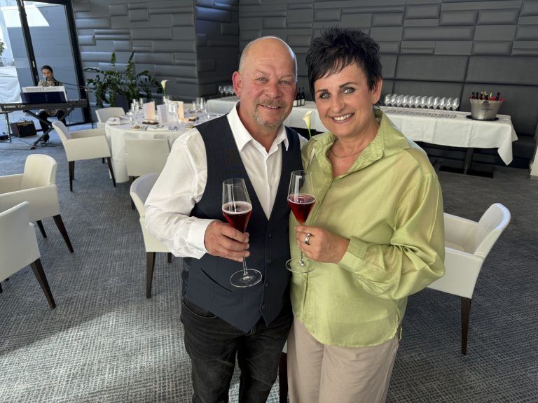 Christine und Ecki Wörndle beim Apero
