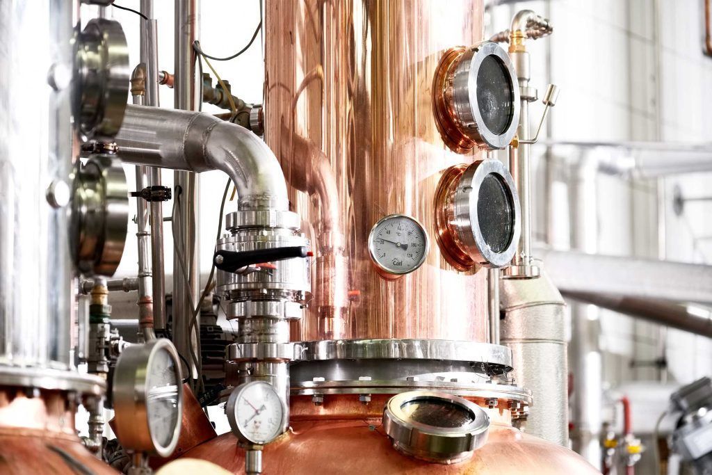 Vorarlberger Getränkespezialist geht neue Wege: Schaumwein ohne Alkohol und klimaneutraler Vodka