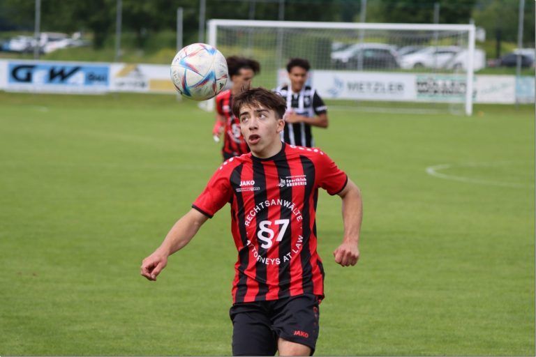 Fußball Laurenz Marte