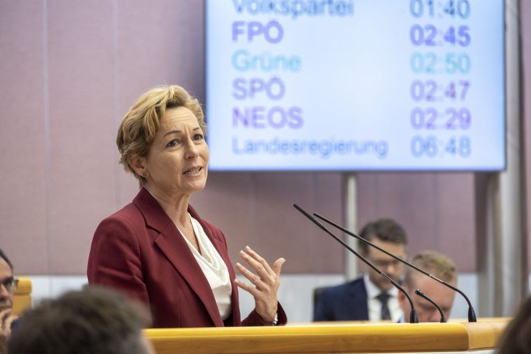 "Finanzieller Rasenmäher": So scharf ist die Kritik nach Kürzungen im Sozialbereich