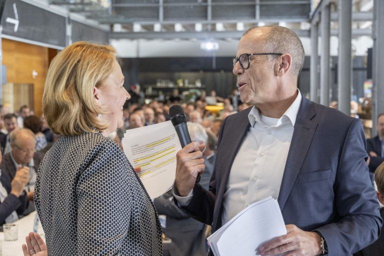 Gemeindefinanzen unter Druck: Ruf nach Grundsteuerreform wird lauter