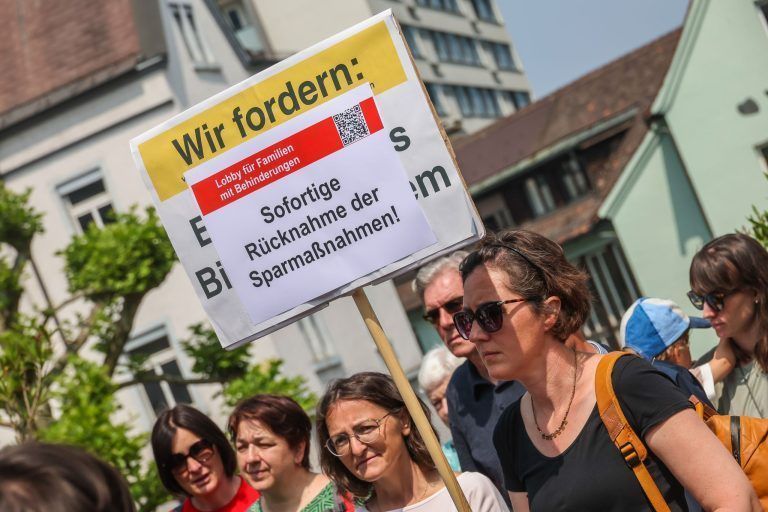 13.000 Unterschriften und eine Einladung