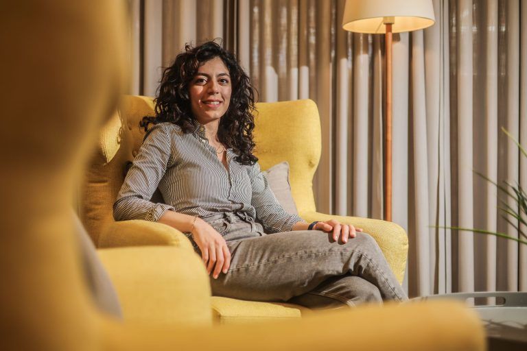 Wie Shideh Heravi Betroffenen von Nahrungsmittelunverträglichkeiten hilft