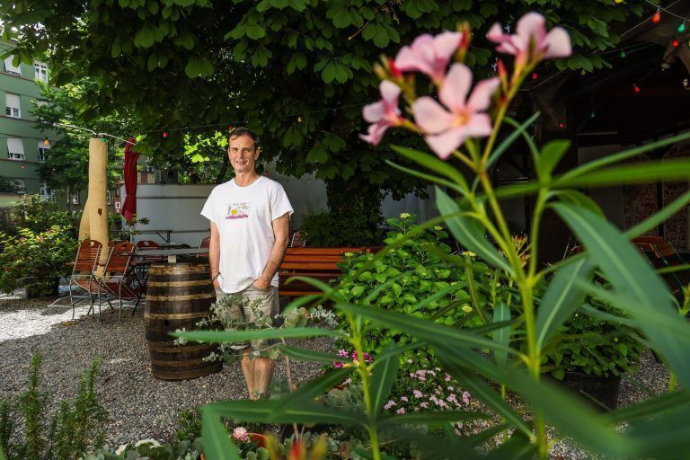 Ein Stück Großstadt sagt leise Servus