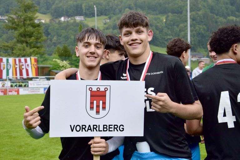 Ländle-Polykickern gelang Sensation: Zwei Mitglieder der Siegermannschaft aus Dornbirn.