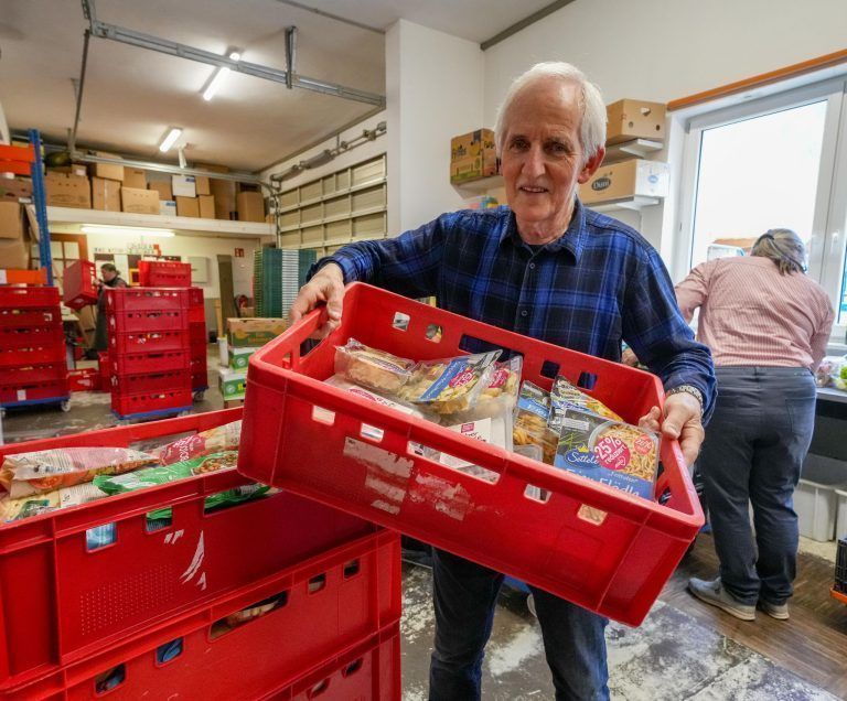 "Wir wollten nicht wegwerfen – sondern weitergeben" – Ein Supermarkt für "Tischlein deck dich"