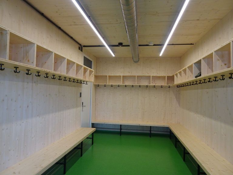 DSV feiert neue Kabinen : Die neuen Kabinen riechen noch nach frischem Holz.