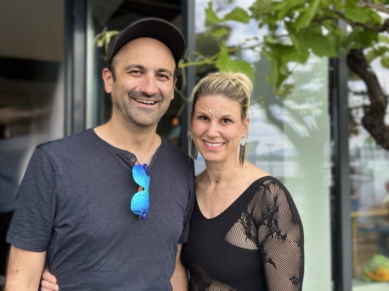 Innovativer Pop-up-Store: Sascha Moc (absolute Dynamics) mit Natascha.