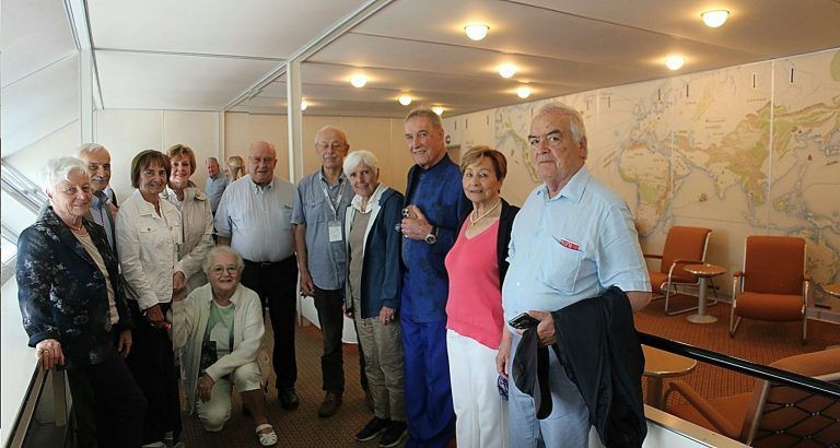 60 Jahre Matura – eine nostalgische Reise: Eindrucksvoll und geschichtsträchtig – der für das Museum originalgetreu rekonstruierte Nachbau des Luxussalons der Hindenburg. Sie galt mit ihrem Luxus als „fliegendes Luxushotel“. 