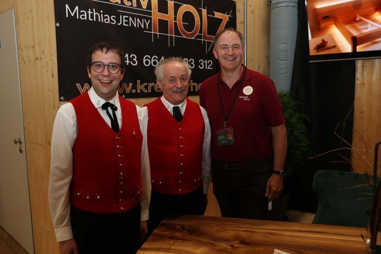 Im Großwalsertal geht es "rond": Notenwart Christian Netzer, Willi Bitschnau (Tenorhorn) und Joachim Erhart.