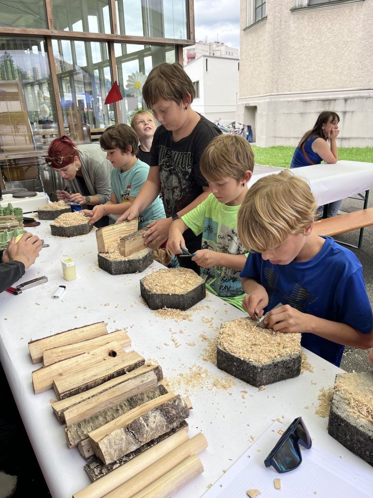 Basteln, Tanzen und Staunen: Die Teilnehmer hatten viel Spaß bei den verschiedenen Workshops.