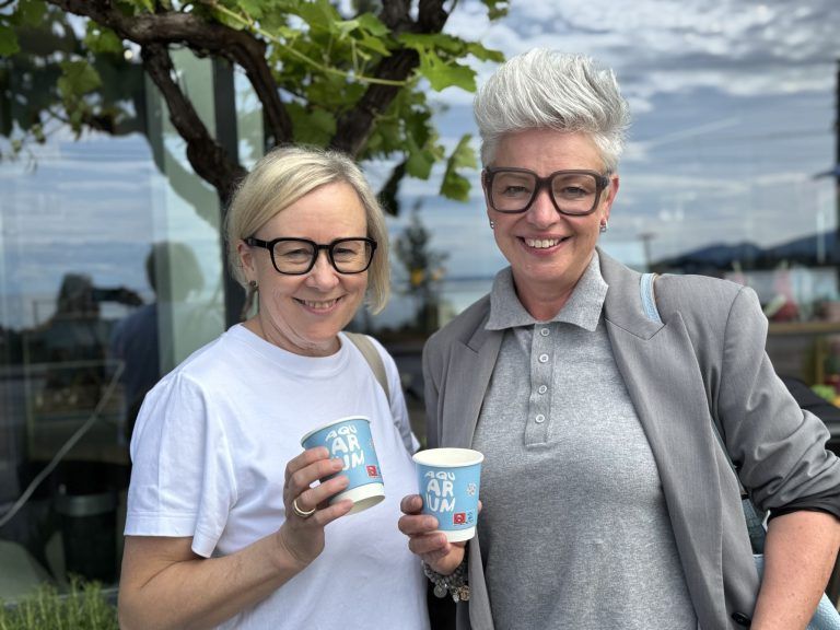 Innovativer Pop-up-Store: Unter den Besuchern: Sabine Nussbichler und Elke Vögel.