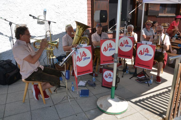 Großes Jubiläum: 80 Jahre Schiklub Rankweil in Laterns gefeiert: Musik durfte nicht fehlen.