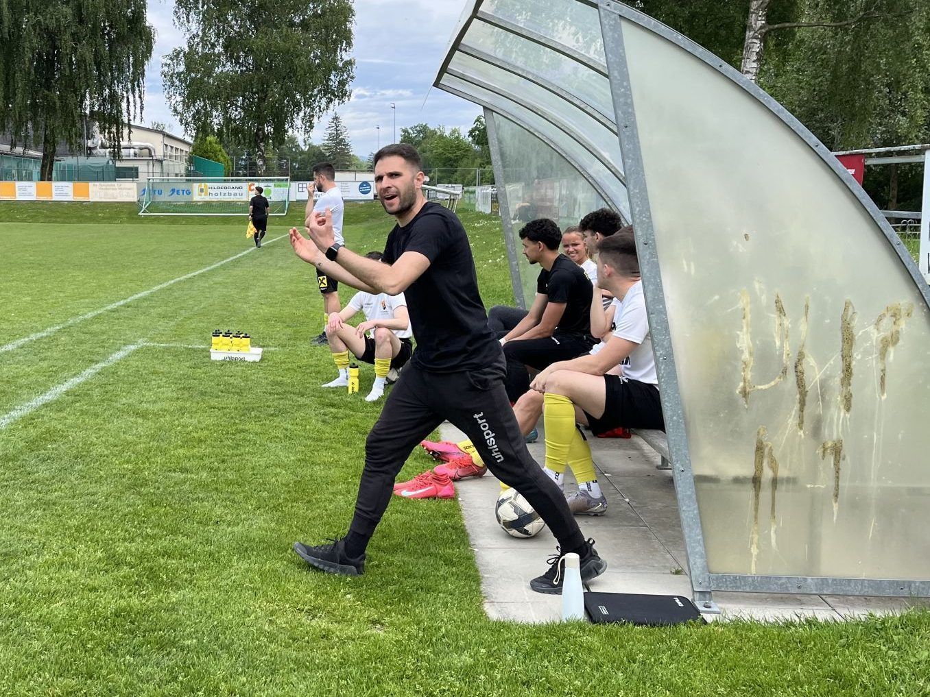 FC Höchst stehen einige Veränderungen bevor: Daniel Schelling muss den FC Höchst nach nur einer Saison wieder verlassen.