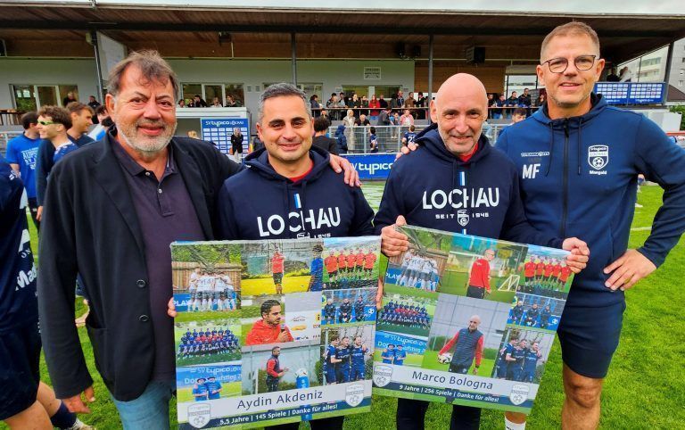Spannung und Emotionen beim Meisterschaftsfinale im Stadion Hoferfeld: Obmann Egon Haag, Cheftrainer Aydin Akdeniz, Co-Trainer Marco Bologna und Sportlicher Leiter Markus Feldkircher.