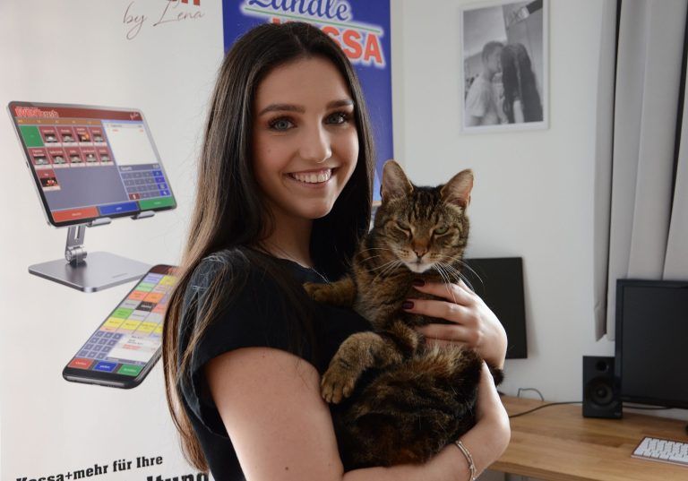 Jung, mutig, erfolgreich: Tigerkater Bobby ist seit elf Jahren Mitglied der Familie Fleisch. Ein Leben ohne Tiere ist für Anna-Lena unvorstellbar. HRJ