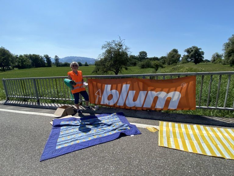 Fahrraddemo durchs Ried: Auch die Firma Blum unterstützte diese Parade. (Quelle: sicheres Radeln)