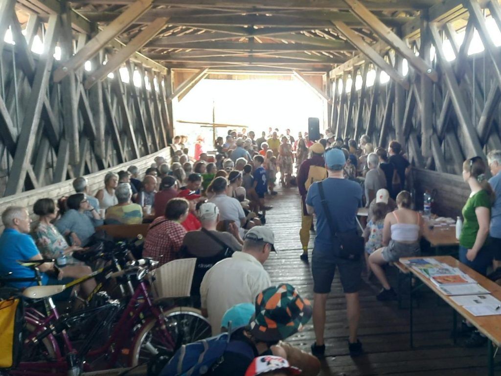 Fahrraddemo durchs Ried