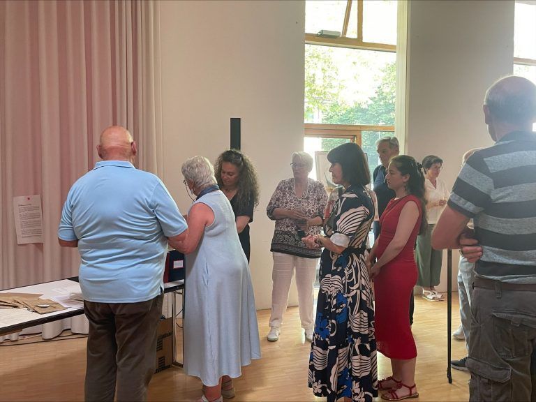 Bild trifft Literatur - Finissage zur Ausstellung "Haltestelle Kunst": Maler und Literate bekamen einen Preis