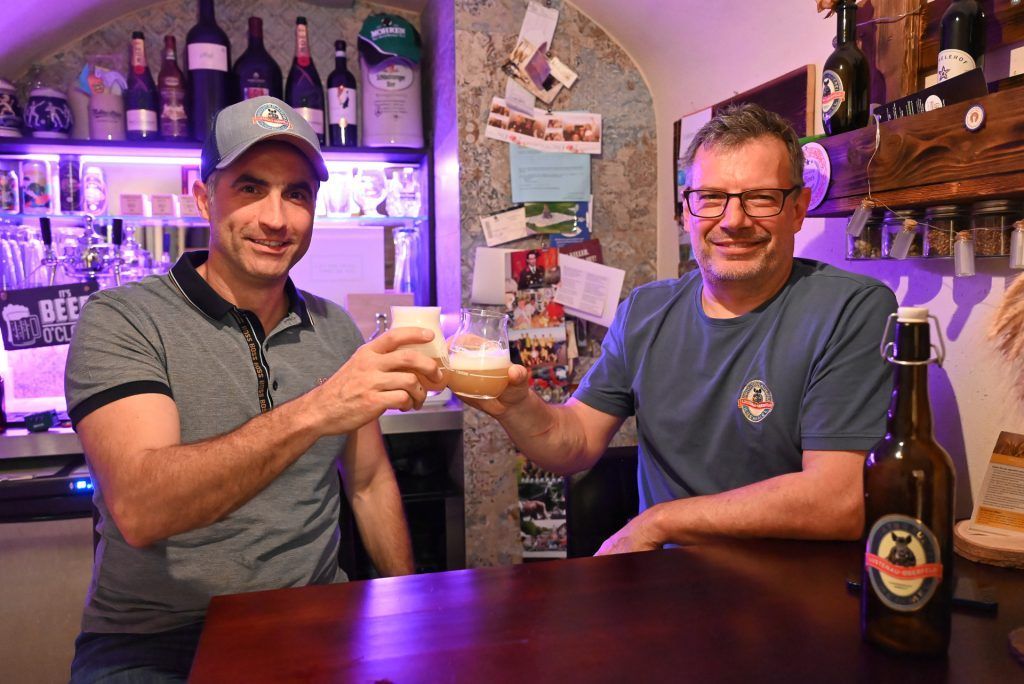 Lustenauer Feuerwehr-Duo brennt fürs Bierbrauen