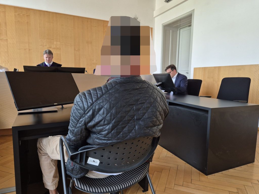 Spielsüchtiger Ex-Telekomberater vor Gericht
