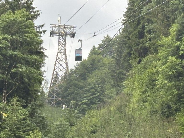 Sturmschaden Karrenseilbahn