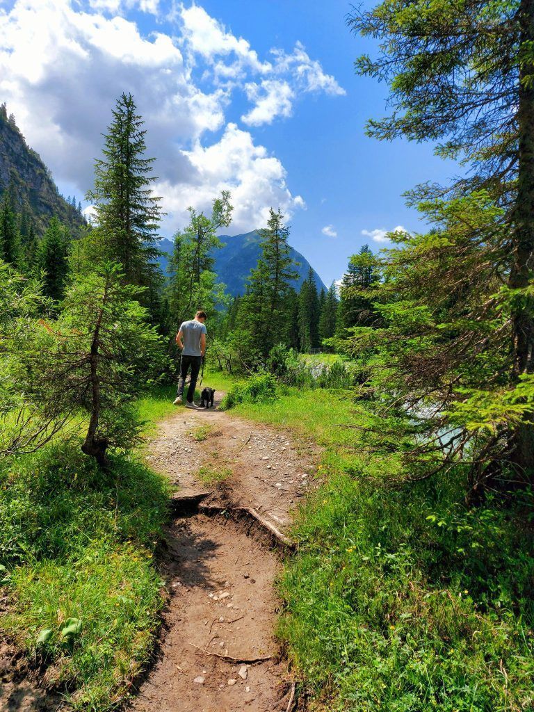 Lohnender Spaziergang entlang des Lechs