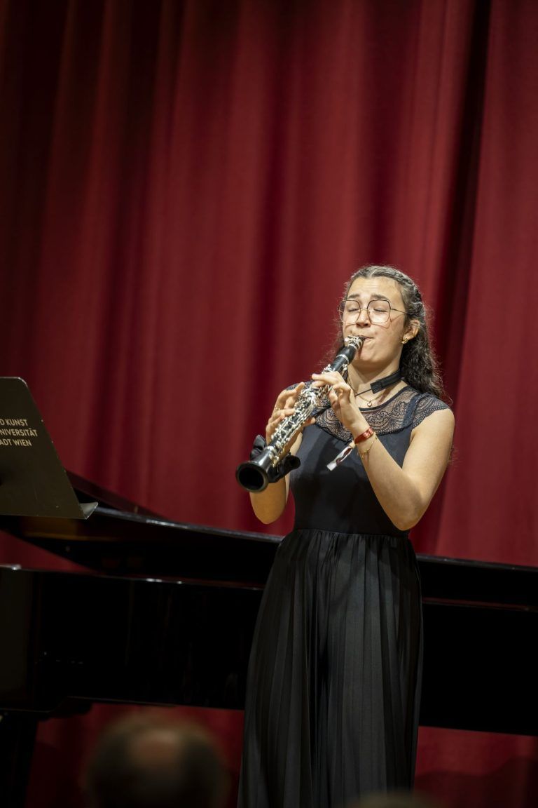 prima la musica