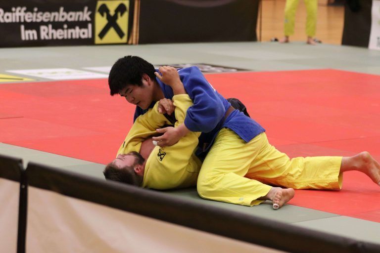Spannung pur in der Ballsporthalle: Khangerel Batkhuyag in Aktion.