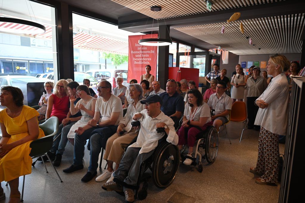 Verein Integration erzählt Geschichten in der Lustenauer Bibliothek