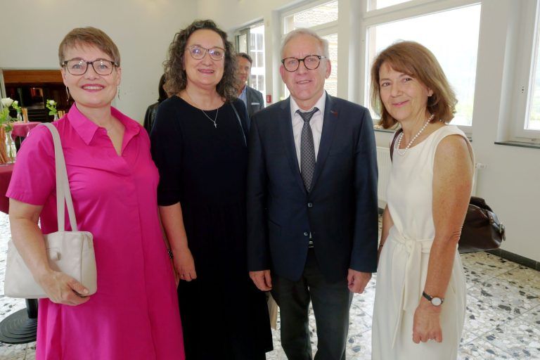 Mitten im Leben Elementares vermitteln : Marlies Zumtobel, Ilse Klima, Ivo Walser und Maria Gehrmann.