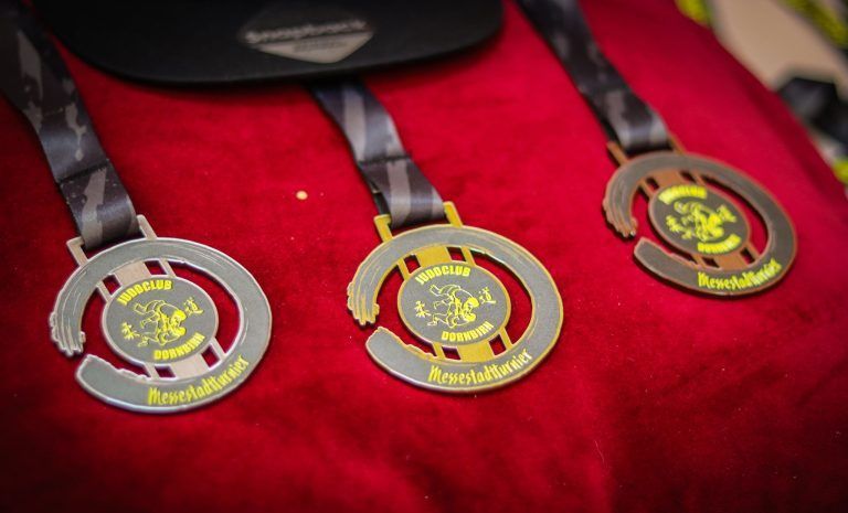 Judo-Spektakel in Dornbirn: Die begehrten Medaillen.