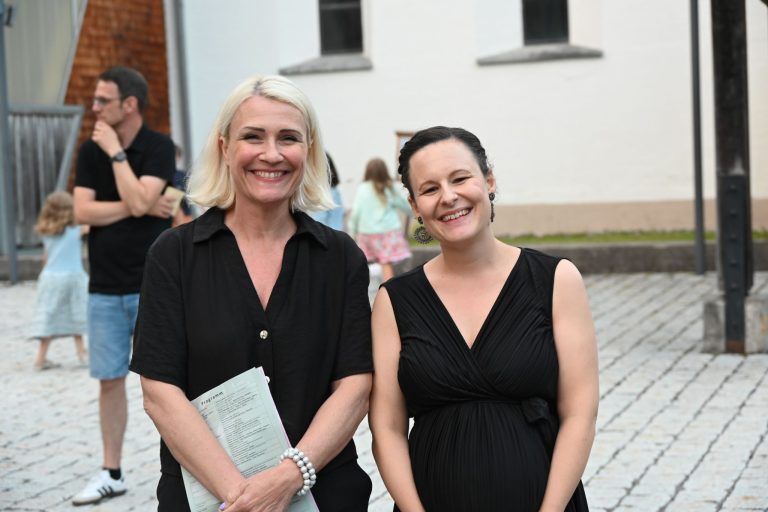 „Brandnertal Sounds“: Die gute Seele der Musikschule - Christine Ludescher und Direktorin Julia Großsteiner-Rauch.