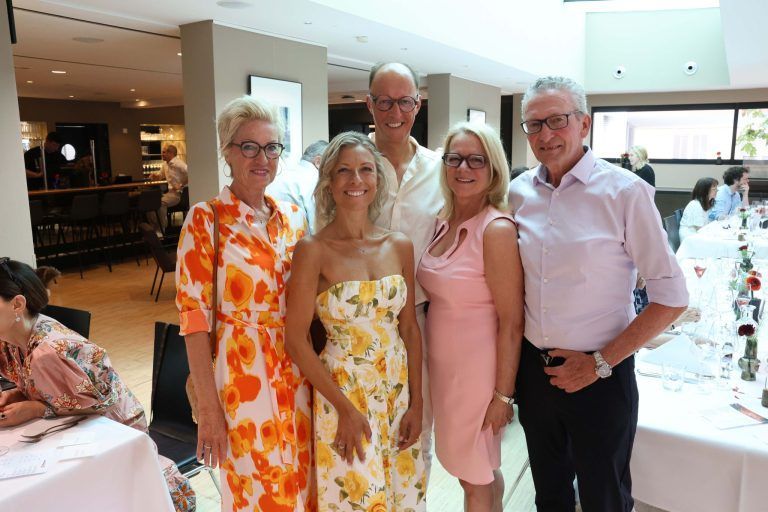 "Genussreise" im Hotel "Montfort": Heike Jertz, Jennifer und Florian Gantner, Karin und Klaus Böhler.