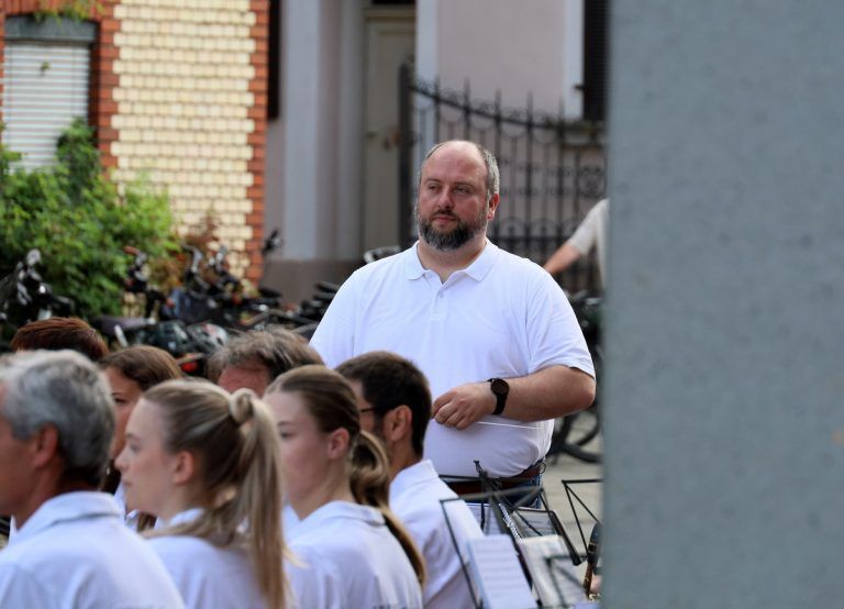 Fronhofer Kapellenmesse und viele Abschiedsgrüße : Musikkapellmeister Thomas Halfer