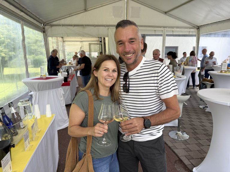 Manuela und Christoph Achmüller (Rondo) starteten mit Cava