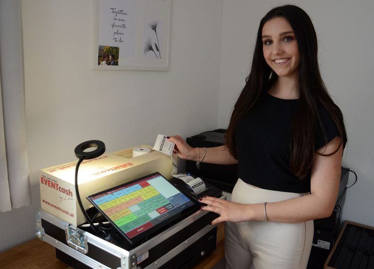 Anna Lena Fleisch hat vor zwei Jahren ihr Unternehmen EVENTcash gegründet. HRJ