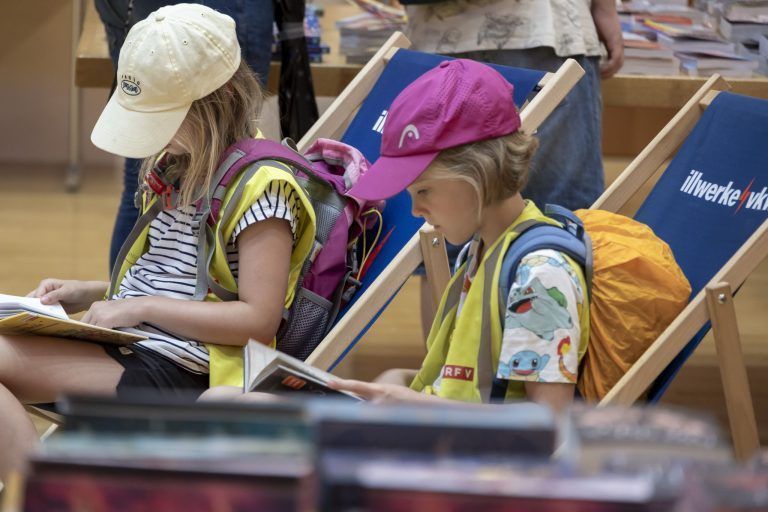 Kinder, Bücher, Emotionen – Buch am Bach begeistert Groß und Klein