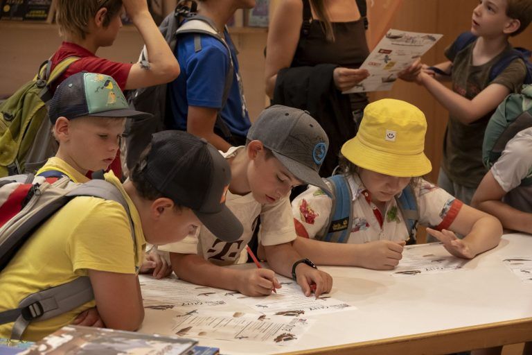 Kinder, Bücher, Emotionen – Buch am Bach begeistert Groß und Klein