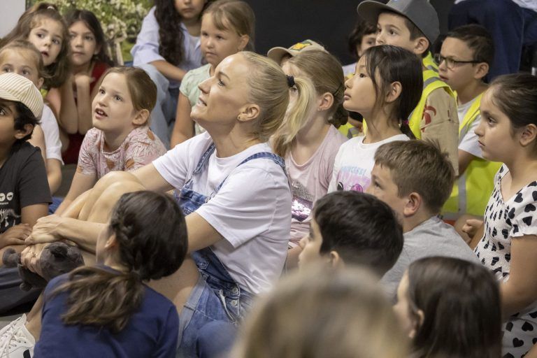 Kinder, Bücher, Emotionen – Buch am Bach begeistert Groß und Klein