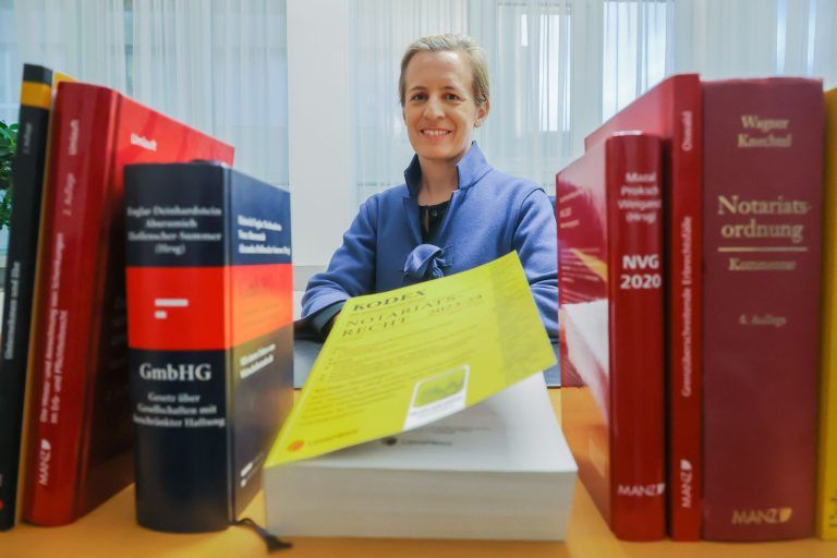 Sie ist Vorarlbergs erste Notarin: "Ich gehe jeden Tag gerne in die Kanzlei"