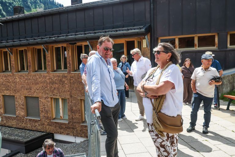 Royals und Promis zu Gast im Skimuseum Damüls