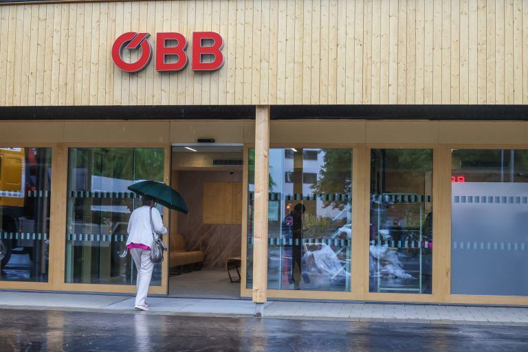 Startschuss am Ausweichbahnhof: „Ich glaube nicht, dass es ein Provisorium ist“