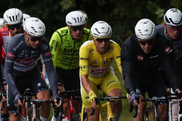 Sprint-Star Philipsen bei Tour nach heftigem Sturz out