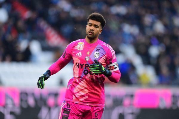 ÖFB-Teamgoalie Lawal wechselt vom LASK zu Genk