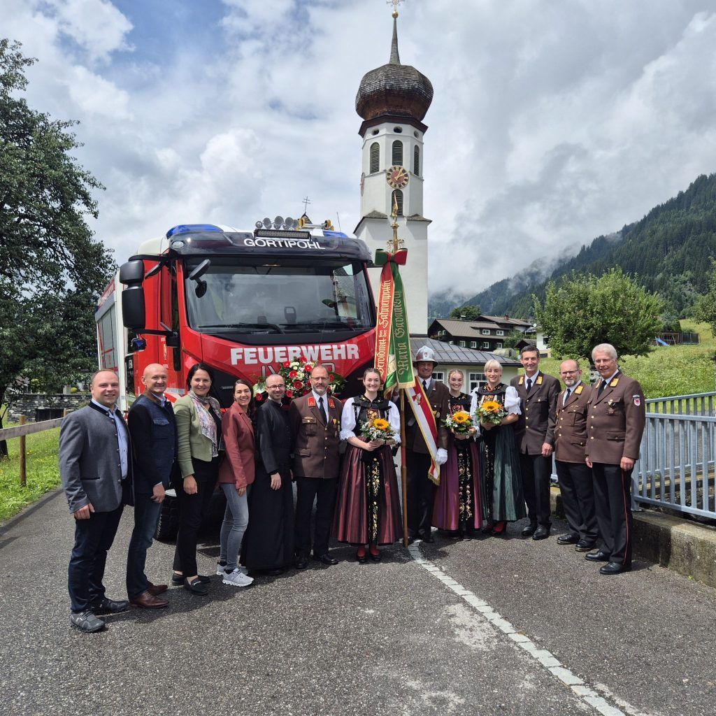 Fahrzeugweihe bei der Feuerwehr Gortipohl