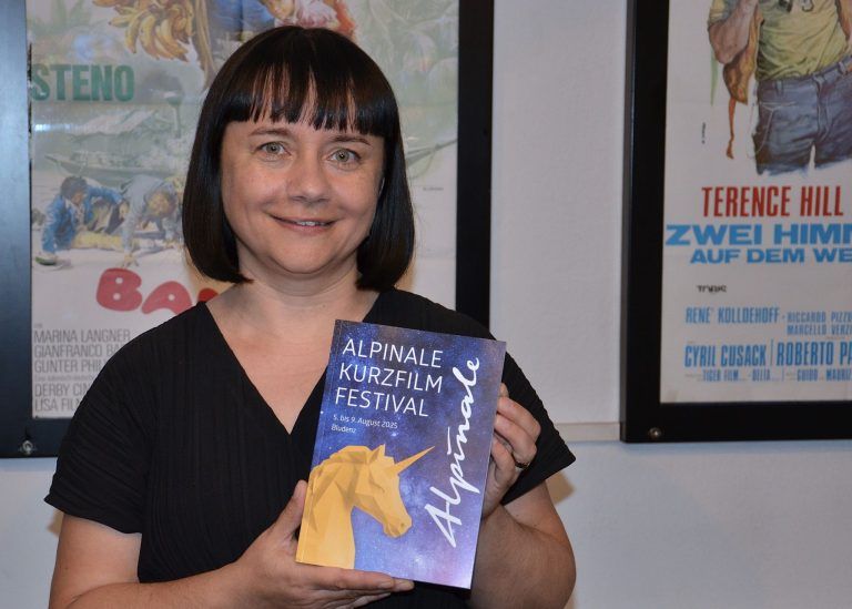 Festivalintendantin Manuela Mylonas stellt das Programm der diesjährigen Alpinale vor. HRJ