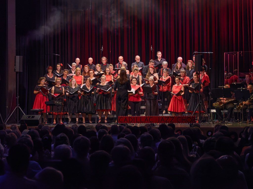Cadillac Jazz Chor feiert 10-jähriges Bestehen mit Jubiläumskonzert